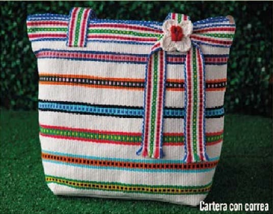 Cartera con correa